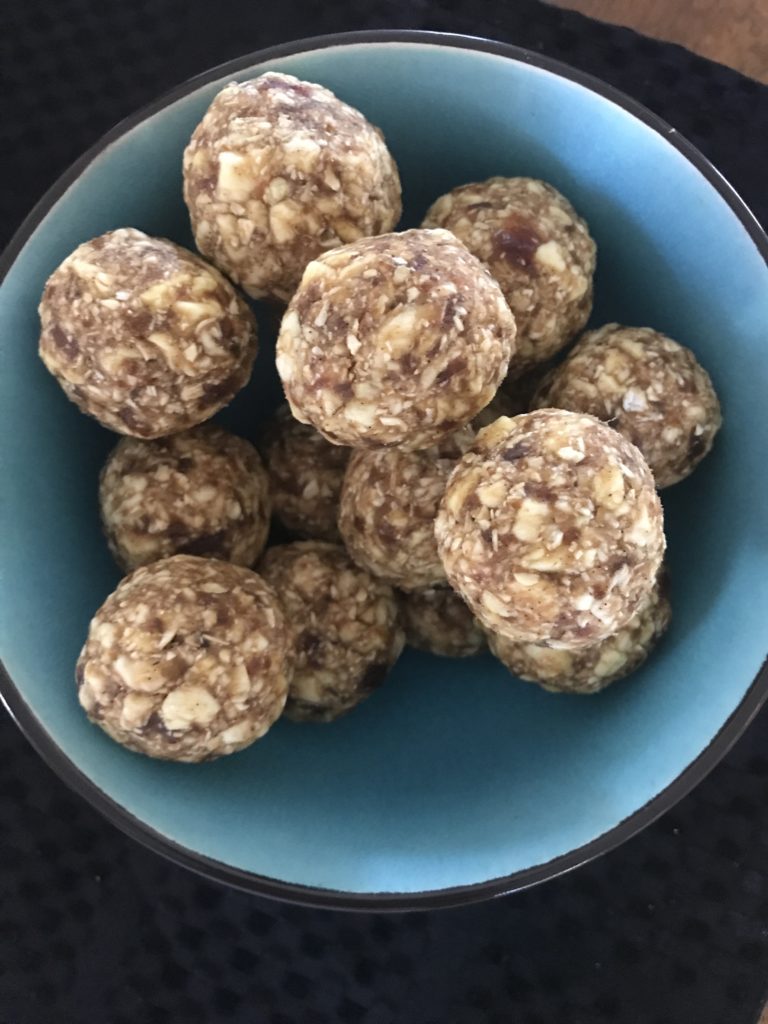 apple-oat-bliss-balls-back-to-food-basics